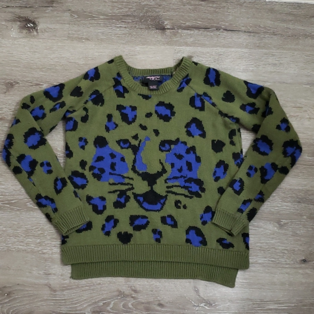 Sweatshirt